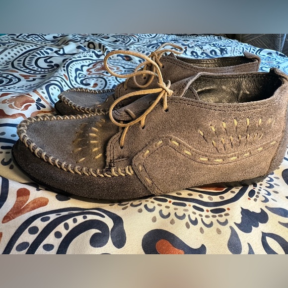 Vintage blue Minnetonka moccasin booties - Women’s 6 - Picture 2 of 5